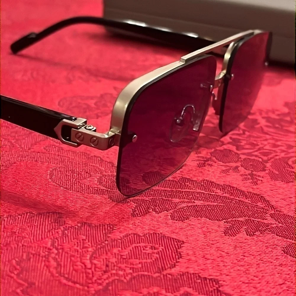 NWOT John Varvatos Square Metal Frame Rimless Sunglasses Smoky Gradient Lens